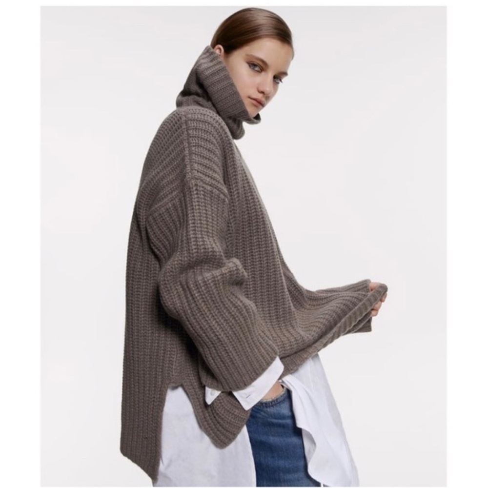 🤎 Cashmere 94%/ Wool 6% Chunky Limited Edition Turtleneck Sweater